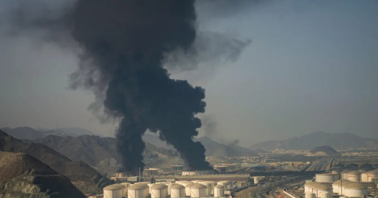 İran Küveytin neft zavodu vurdu