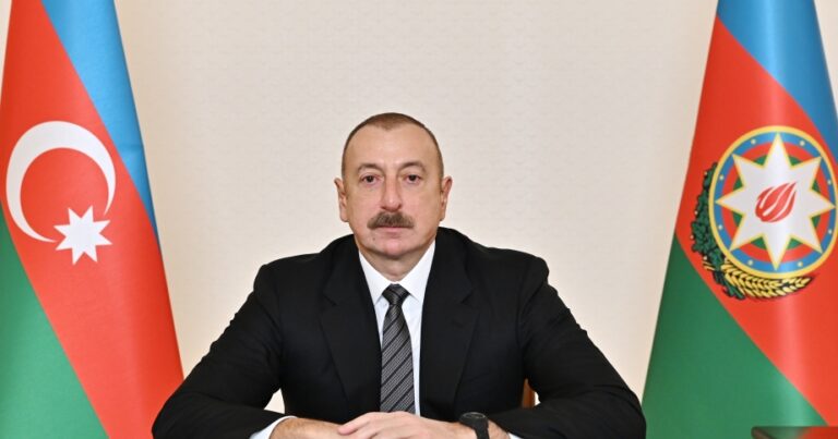 Elm və mədəniyyət xadimlərinə Dövlət Mükafatı verildi