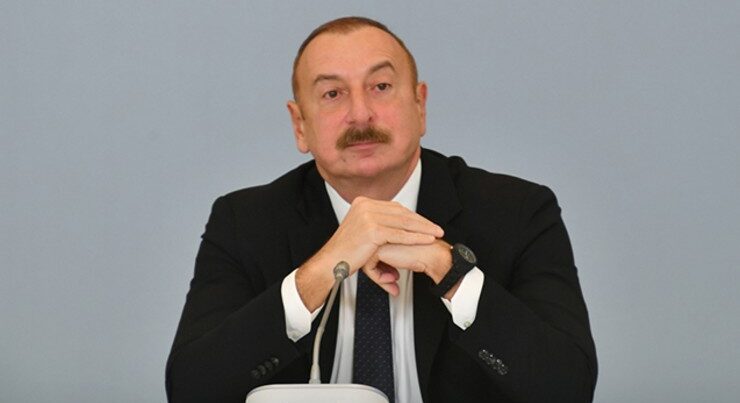 Müdafiə Nazirliyinin hərbçiləri təltif edildi – SİYAHI