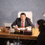 Millət vəkili Əlibala Məhərrəmzadənin vətəndaş qəbulu ilə bağlı paylaşdığı fotolar izləyicilər tərəfindən gülüş hədəfinə çevrilib – FOTOLAR