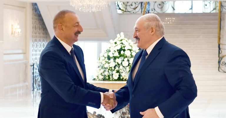 İlham Əliyev Lukaşenkonu təbrik etdi İlham Əliyev Lukaşenkonu təbrik etdi