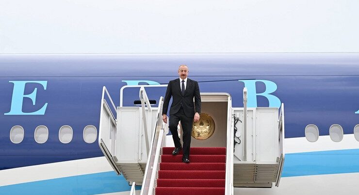 Prezident Almaniyaya rəsmi səfərə gedib – FOTOLAR