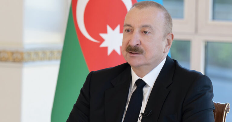 İlham Əliyev Trinidad və Tobaqoya Prezidentinə xoş arzularını çatdırdı