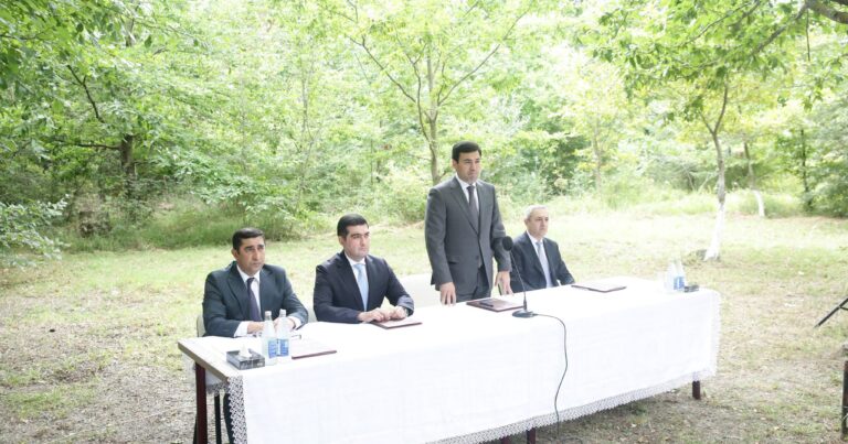 Elnur Rzayev Müşkür kəndində səyyar qəbul keçirib – FOTOLAR