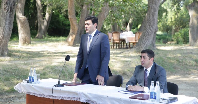 Elnur Rzayev  Qalağan kəndində səyyar qəbul keçirib – FOTOLAR