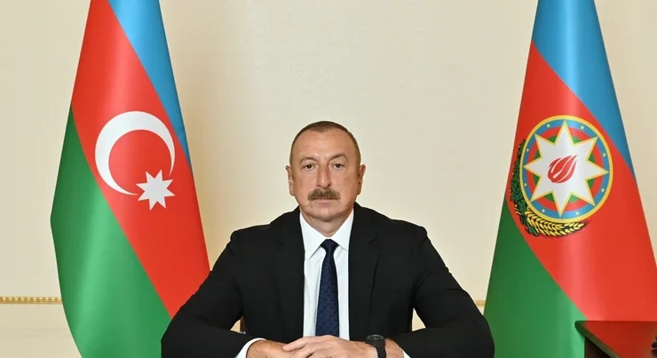 Dövlət başçısı Slovakiya Prezidentini təbrik edib
