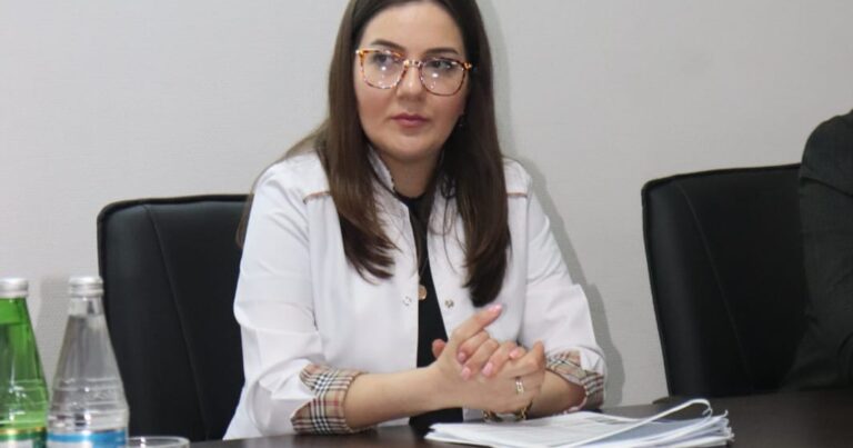 TƏBİB-in işdən çıxardığı tanınmış həkim yeni vəzifəyə təyin edildi – FOTO